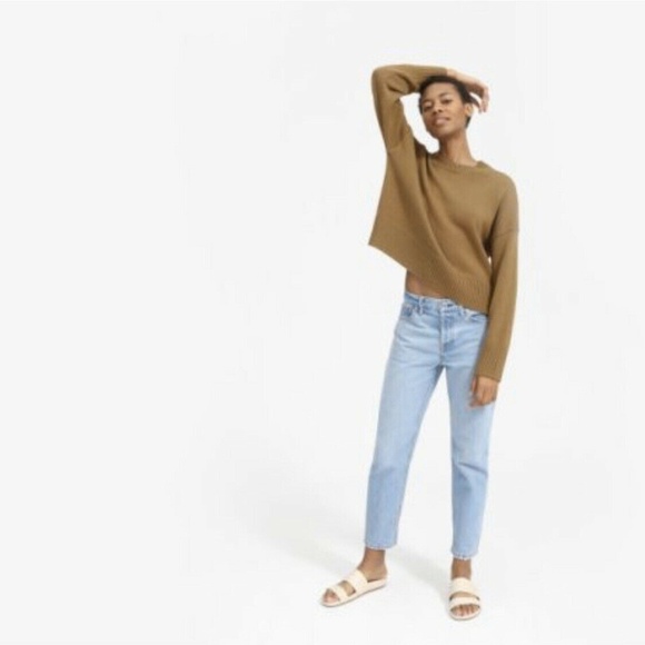 Everlane Sweaters - Everlane Soft Cotton Square Crew Long Sleeve Khaki